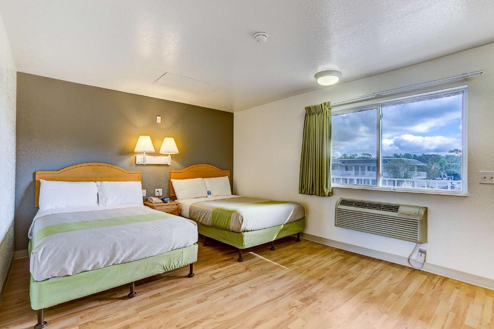 Studio 6 Extended Stay - Kissimmee, FL - Orlando